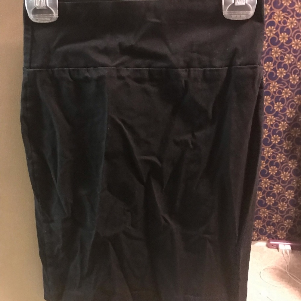Windsor black pencil skirt